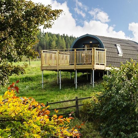 Spectacular Mountain View Ecopod Villa Newtonmore Eksteriør bilde
