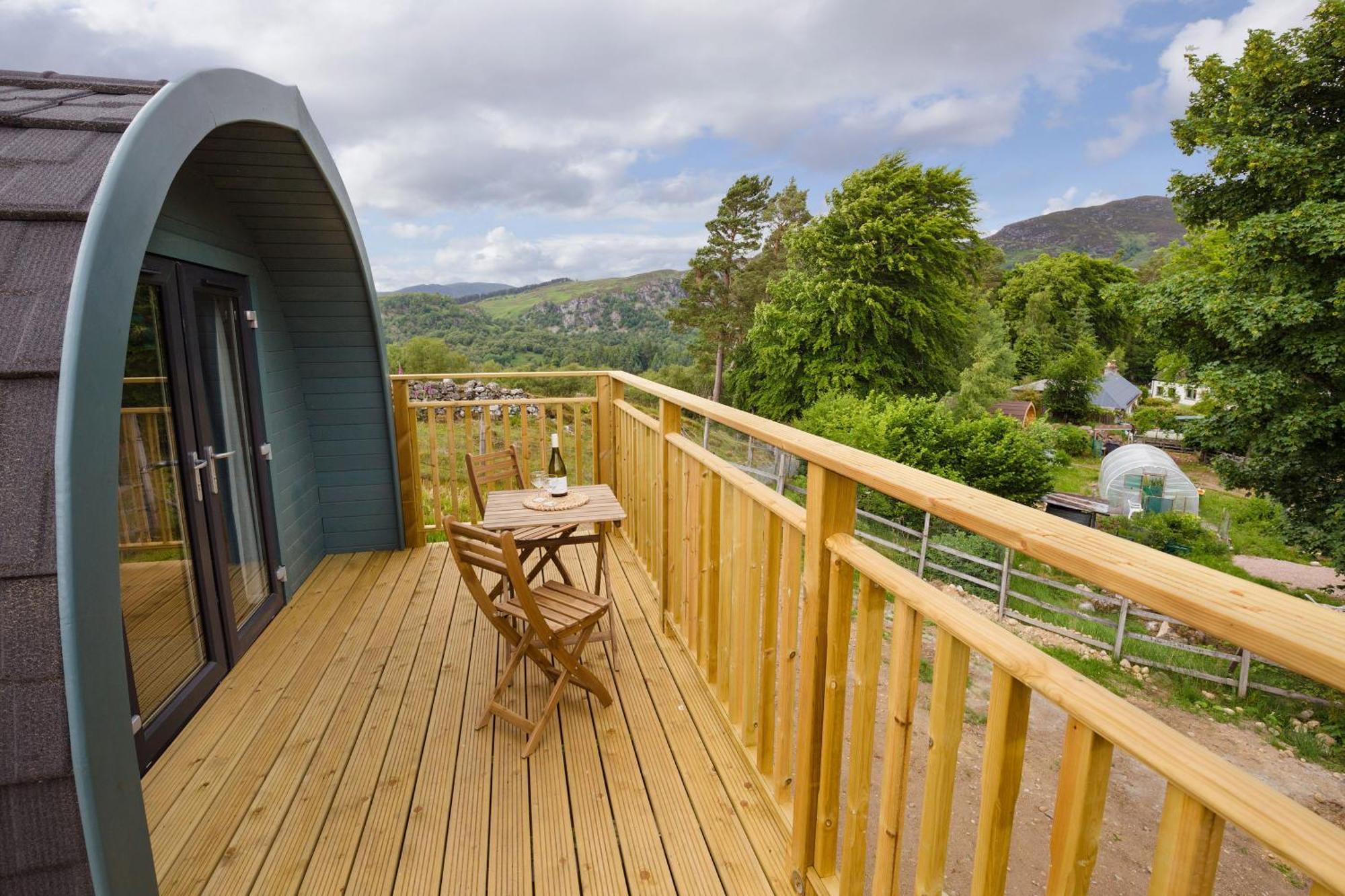 Spectacular Mountain View Ecopod Villa Newtonmore Eksteriør bilde